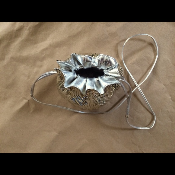 La Regale Handbag - Picture 12 of 13